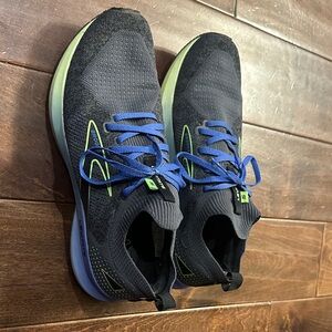 Men’s Brooks Levitate 5 Black and Blue Athletic Shoes Size 10
